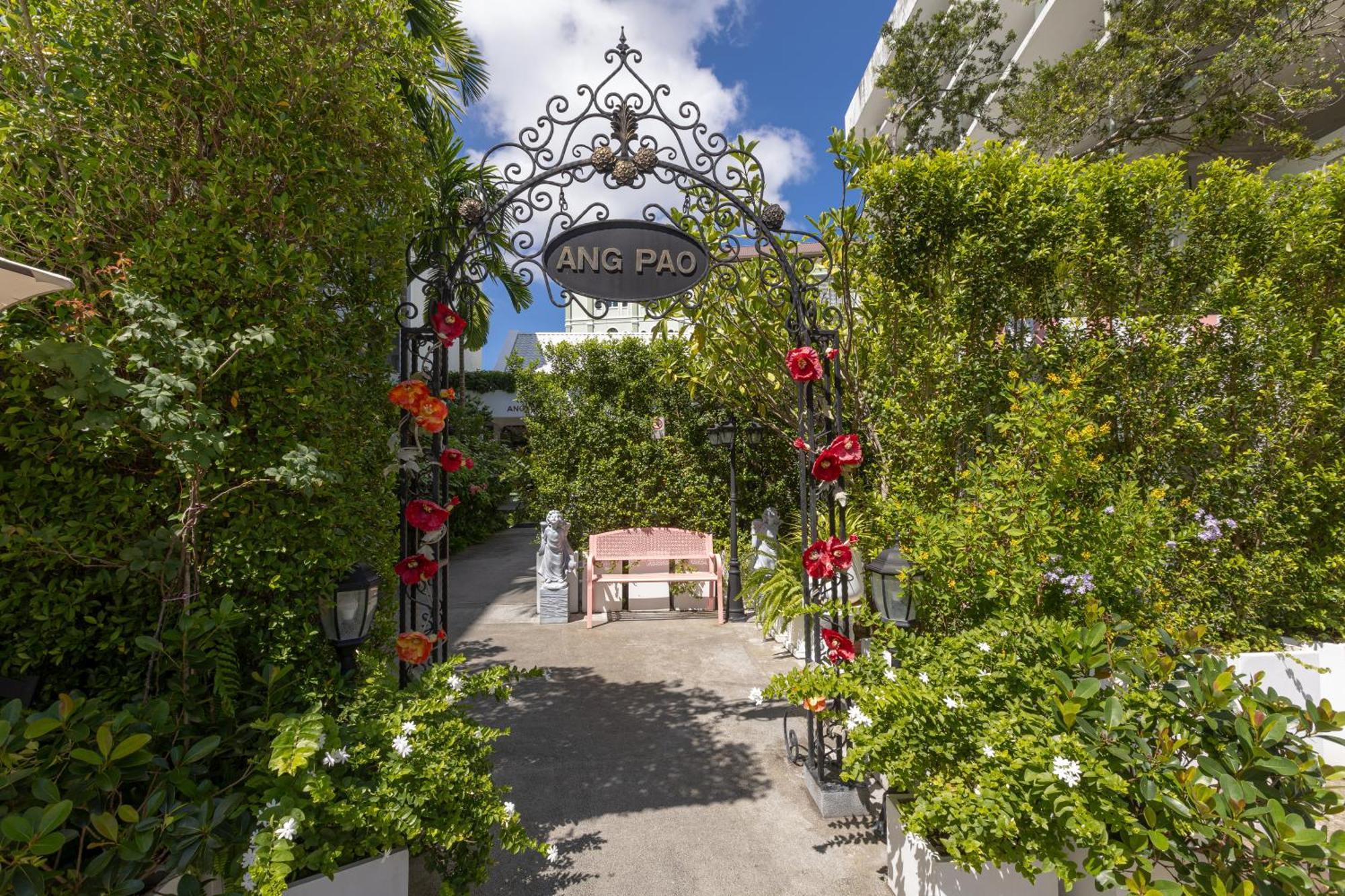 Ang Pao Hotel Phuket Bagian luar foto